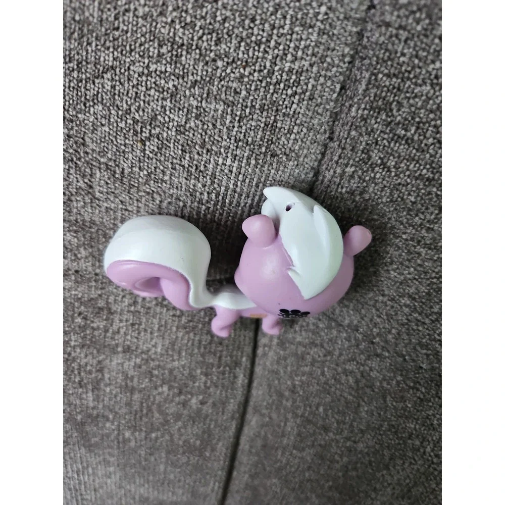 Littlest Pet Shop species skunk